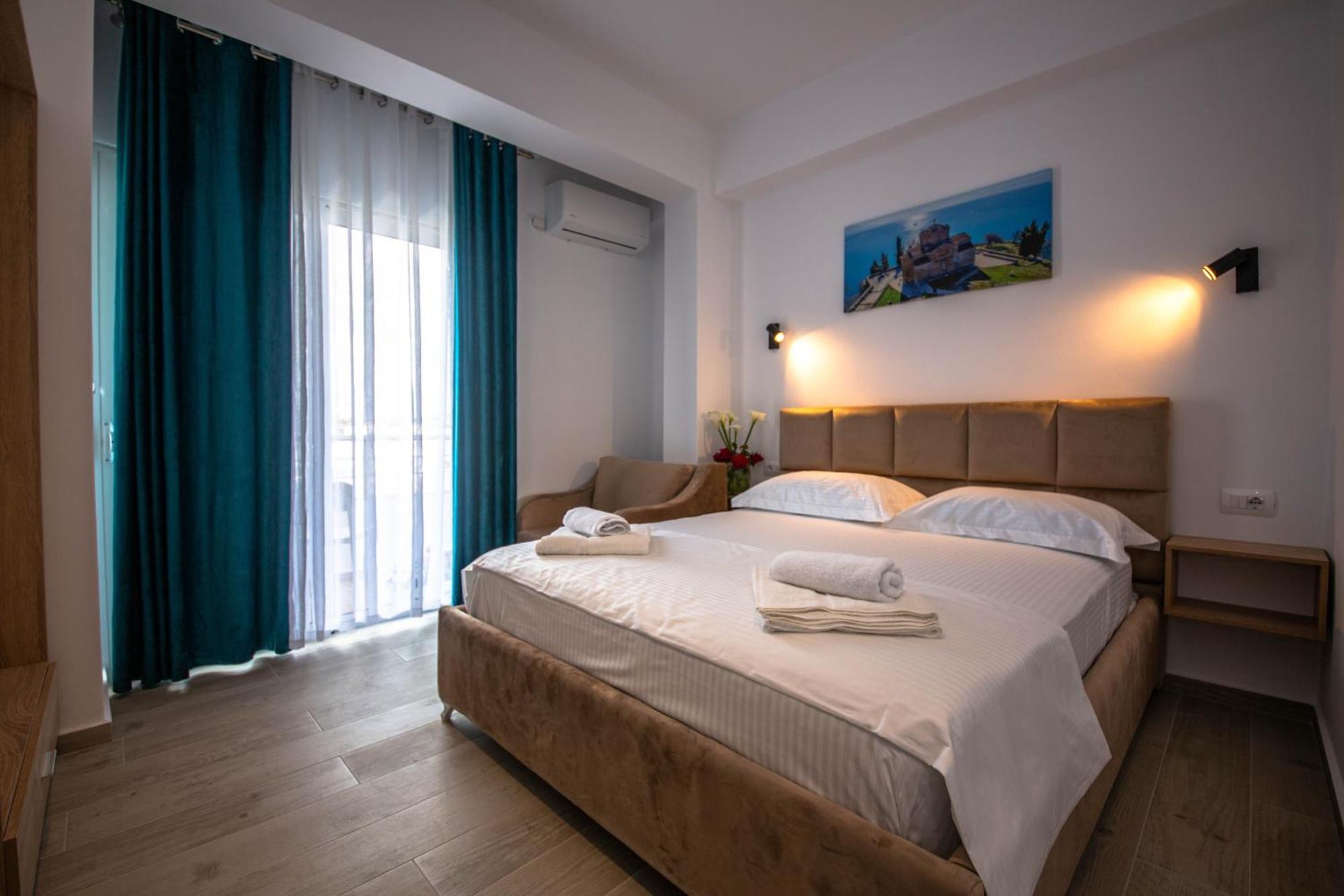 Hotel Perla קסאמיל מראה חיצוני תמונה
