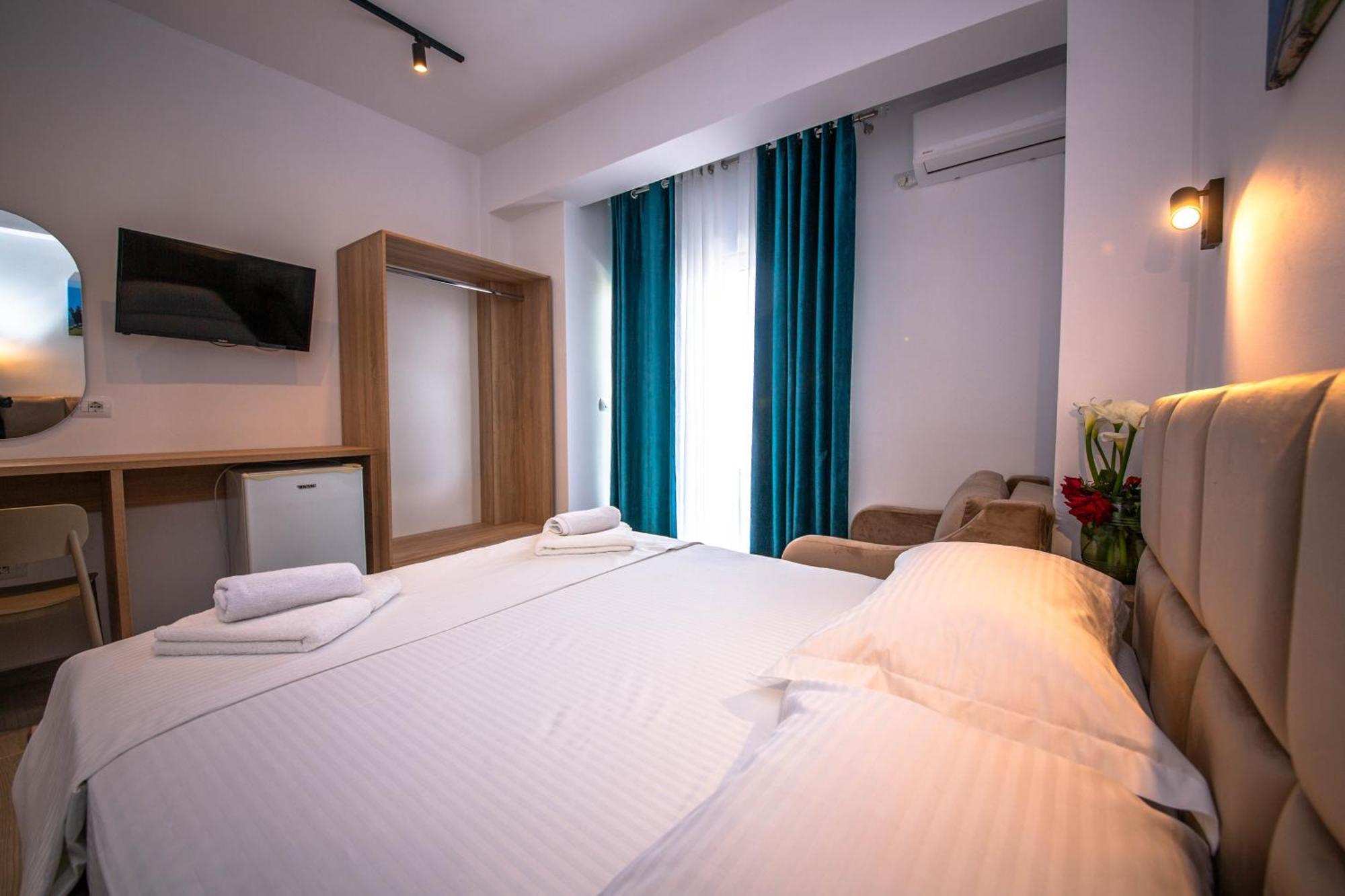 Hotel Perla קסאמיל מראה חיצוני תמונה