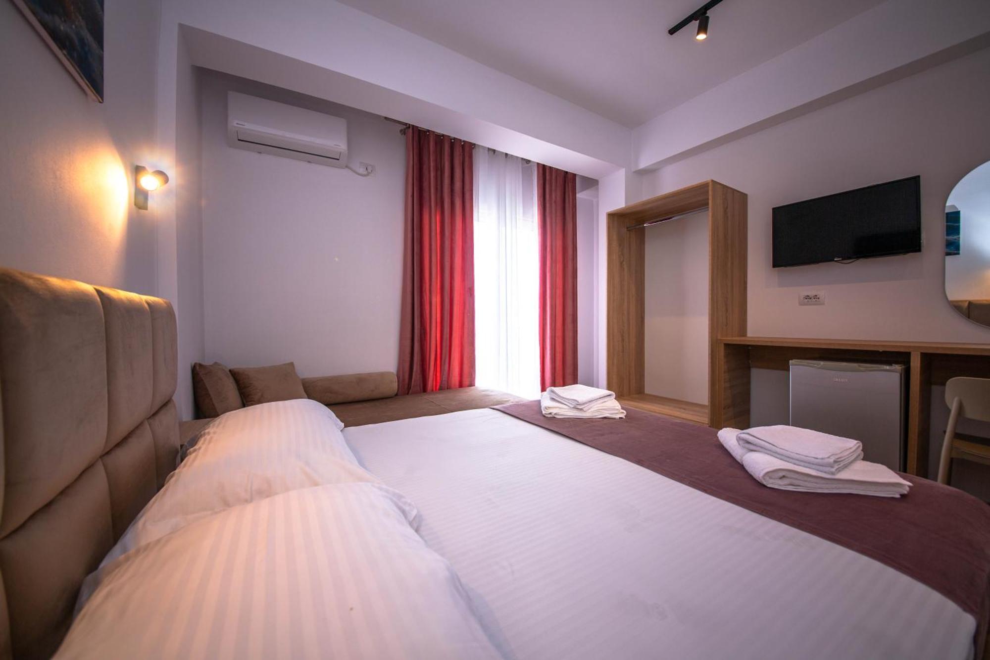 Hotel Perla קסאמיל מראה חיצוני תמונה