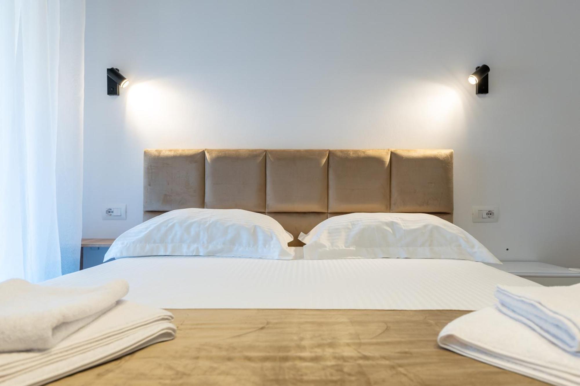 Hotel Perla קסאמיל מראה חיצוני תמונה