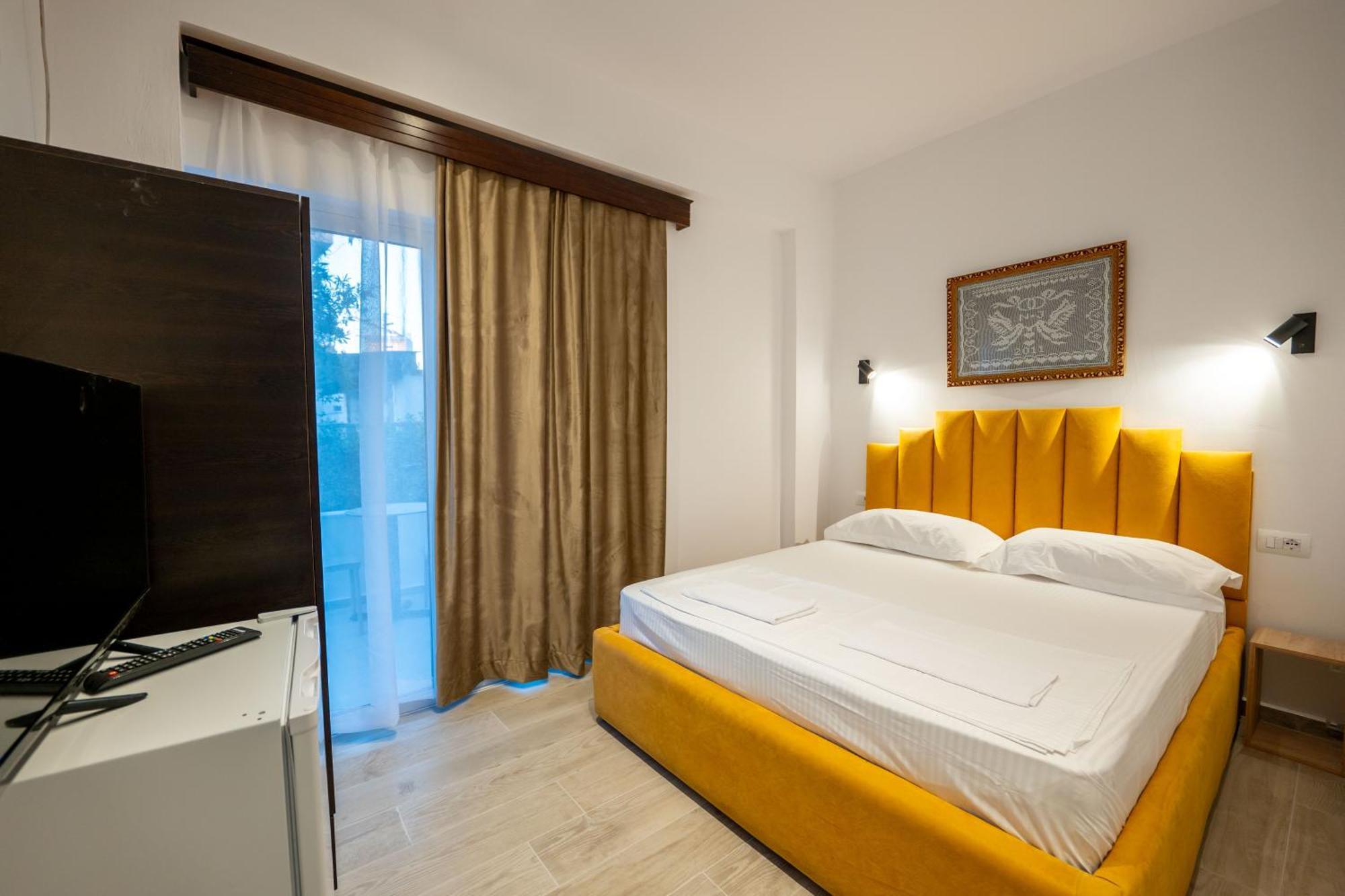 Hotel Perla קסאמיל מראה חיצוני תמונה